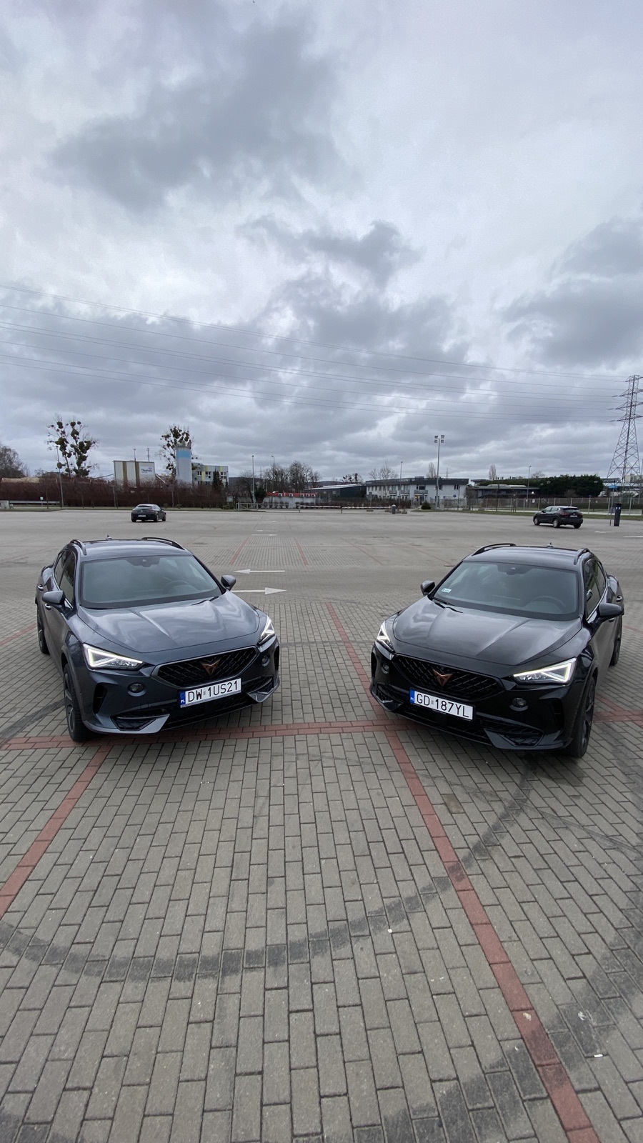 Samochód na parkingu